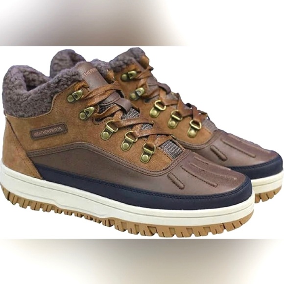 💎 NWT - Weatherproof Vintage Mens Suede
leather Size 9 boots Sneakerboot - Picture 1 of 6